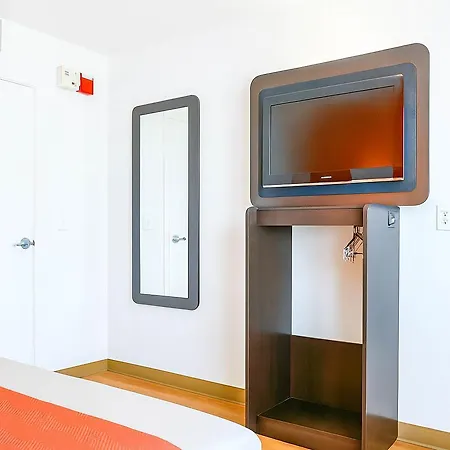 Hotel 6-carlsbad, Ca