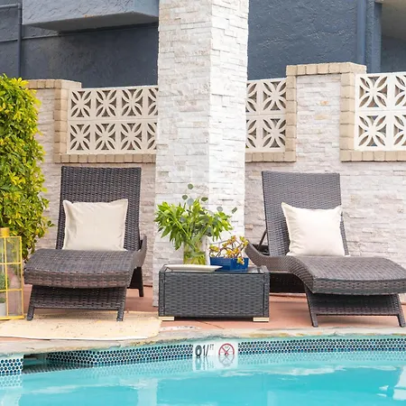 Aparthotel Beachwalk 4*