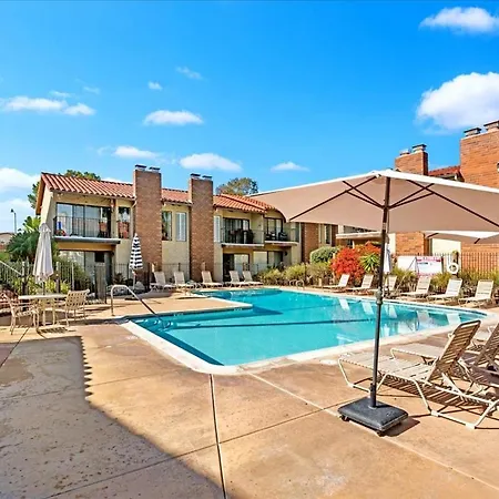 Hideway Pool Apartment Carlsbad