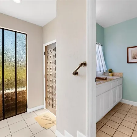 Hideway Pool Apartment Carlsbad