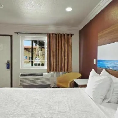 Rodeway 3*