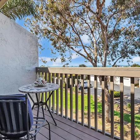 Holiday home 2br With Views Near Shops And Food, Fast Wifi *