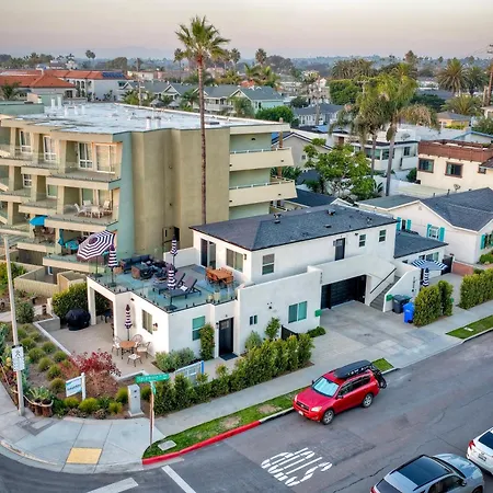 Holiday home Sycamore Haus Estate - Rent 3 Ocean-view Luxury Steps From State *