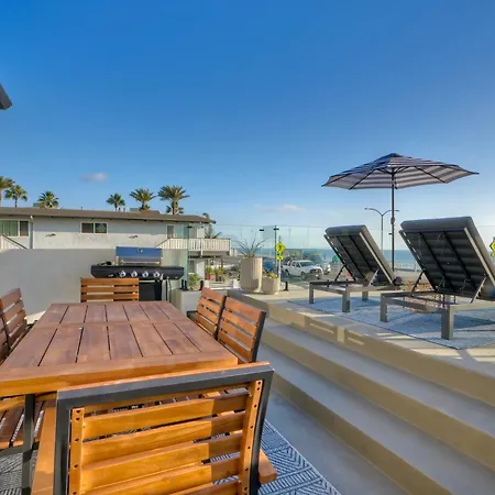 Holiday home Modern Ocean-view Retreat W/ Firepit & Steps To *