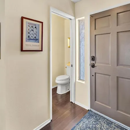 2br With Views Near Shops And Food, Fast Wifi * Carlsbad