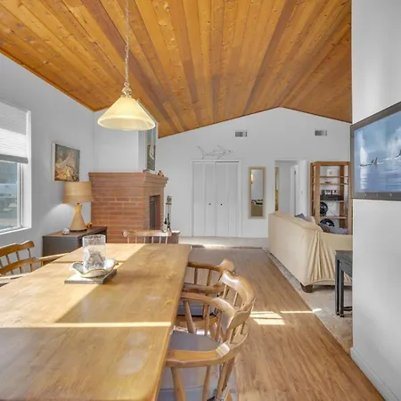 2 Blocks To Beach, Firepit, Sandbox, Bbq, Work *