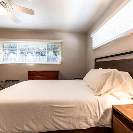 Holiday home Staycation Family Great Indoor Outdoor Carlsbad