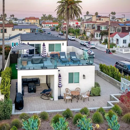 Holiday home Sycamore Haus Estate - Rent 3 Ocean-view Luxury Steps From State