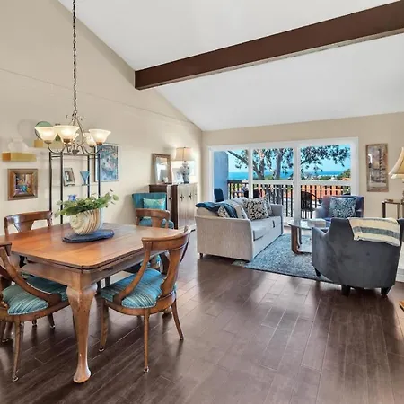 2br With Views Near Shops And Food, Fast Wifi * Carlsbad