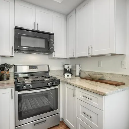 Coastal — Private Patio + Gated Pool & In Minutes To The Beach! * Carlsbad