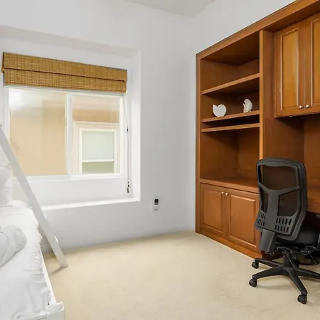 Holiday home Ocean View 4 Bedroom Carlsbad