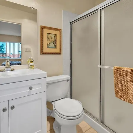 2br With Views Near Shops And Food, Fast Wifi * Carlsbad