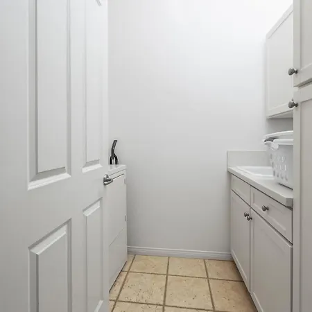 Holiday home Ocean View 4 Bedroom *