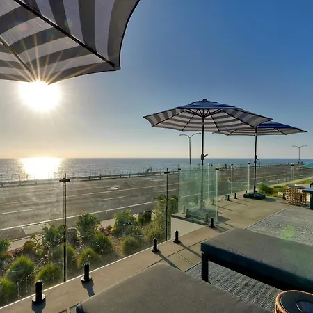 Sycamore Haus Estate - Rent 3 Ocean-view Luxury Steps From State Holiday home Carlsbad