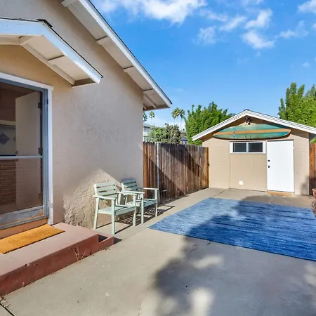 Holiday home 2 Blocks To Beach, Firepit, Sandbox, Bbq, Work