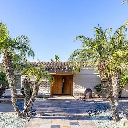 Zen - Large Pool Holiday home Carlsbad