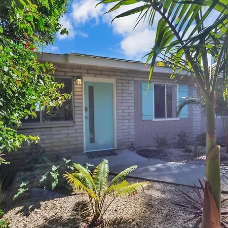 Holiday home Comfortable 2br Walk To *