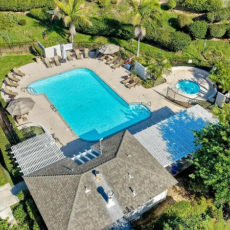 Coastal — Private Patio + Gated Pool & In Minutes To The Beach! *
