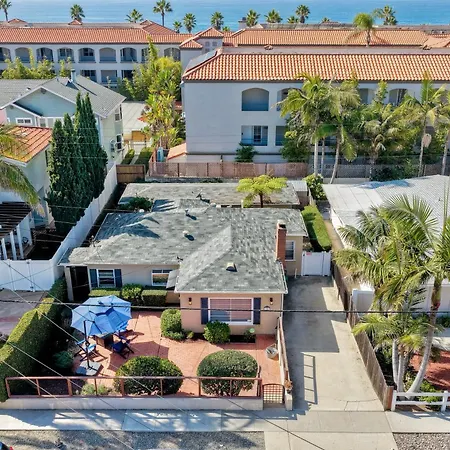 Holiday home Coastal Steps From The | Walk To Village, Dog-friendly Carlsbad