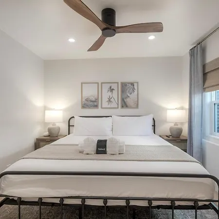 Apartment Modern Vacation With Ocean Views, Private Patio, Fire Pit & Walkable Location *