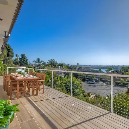 Aqua Vista For 10 *