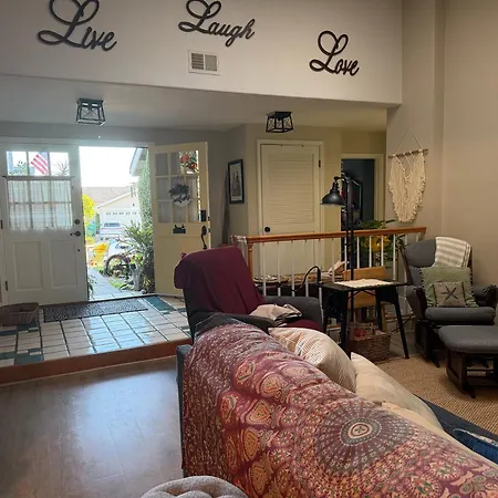 One Mile To The Coast In Carlsbad! Lovely Single Story, Family Friendly!
