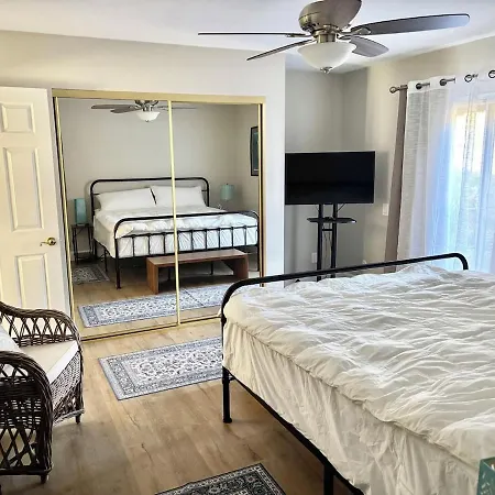 One Mile To The Coast In Carlsbad! Lovely Single Story, Family Friendly! *