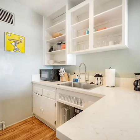 Oceanfront Condo, Private Patio, Access, Sunset Views Apartment *