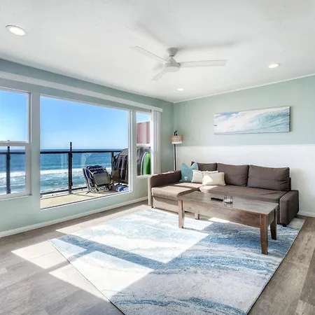 Oceanfront Apartment, Private Balcony, Access, Sunset Views