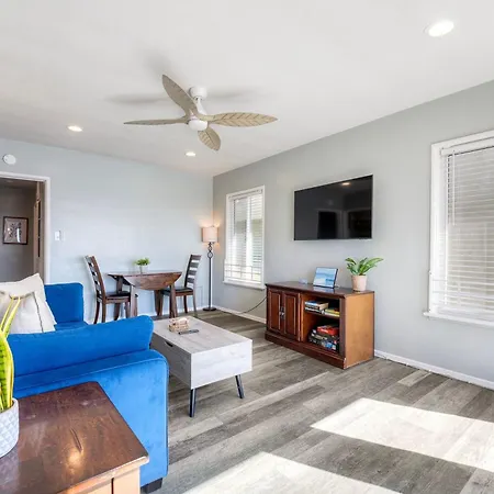 Oceanfront Condo, Private Balcony, Access, Sunset Views Apartment *