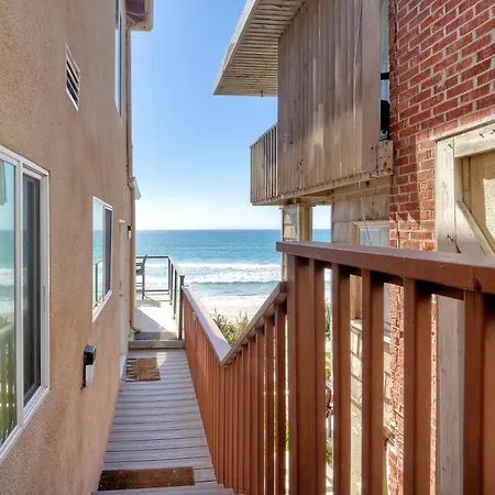 Oceanfront Condo, Private Balcony, Access, Bbq