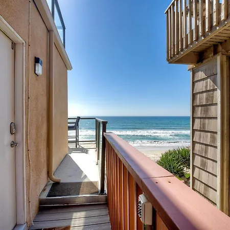 Oceanfront Condo, Private Balcony, Access, Bbq Apartment *