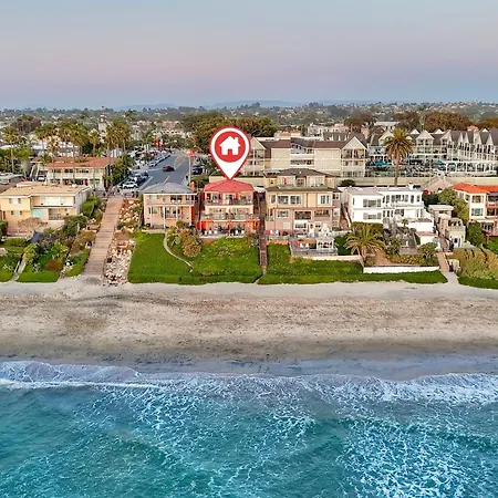 Apartment Oceanfront Condo, Private Balcony, Access, Bbq