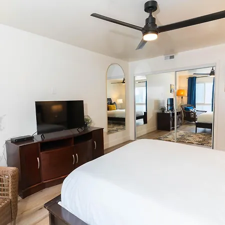 Beachwalk 4*