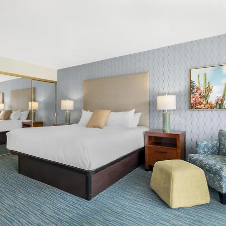 Hotel Western View 3*