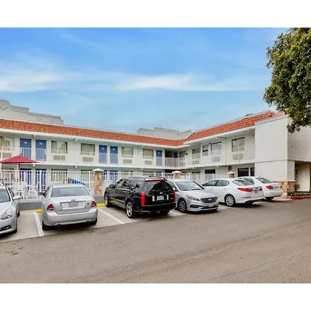 6-carlsbad, Ca - East Near Legoland