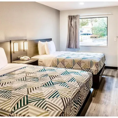 6-carlsbad, Ca - East Near Legoland Hotel