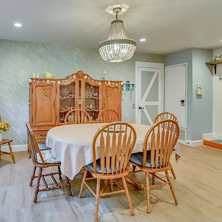 Holiday home 1 Mi To Beach! 'carlsbad Retreat' W/ Serene Garden