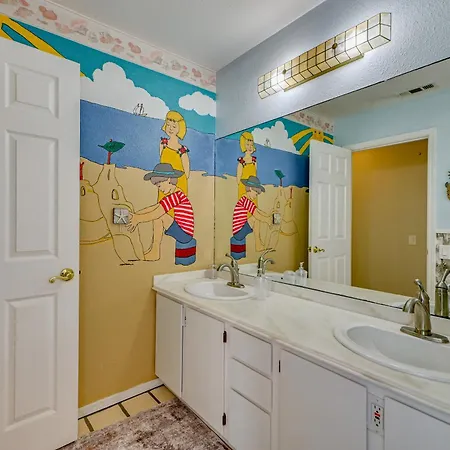 1 Mi To Beach! 'carlsbad Retreat' W/ Serene Garden Carlsbad