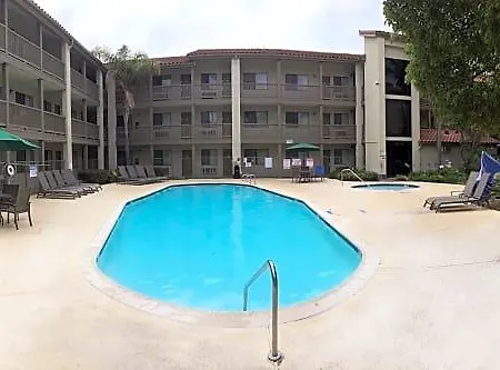Western By The Sea Carlsbad