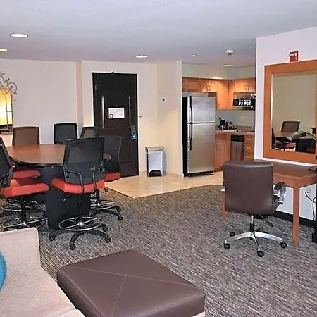 Hyatt House San Diego 4*