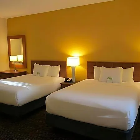 Hyatt House San Diego Hotel 4*