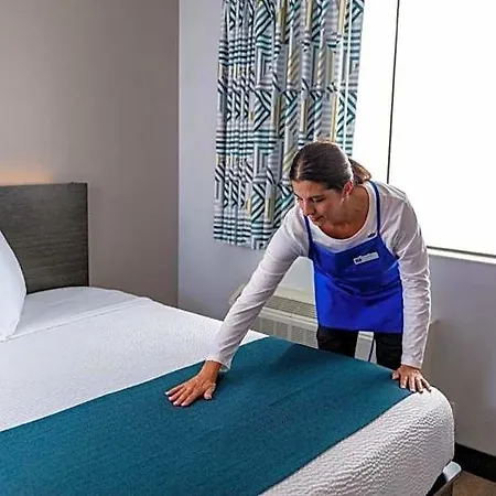 Hyatt House San Diego Hotel 4*