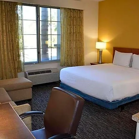 Hyatt House San Diego Hotel 4*