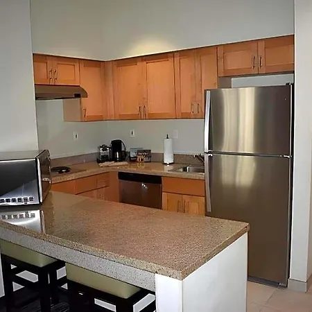 Hyatt House San Diego Hotel 4*