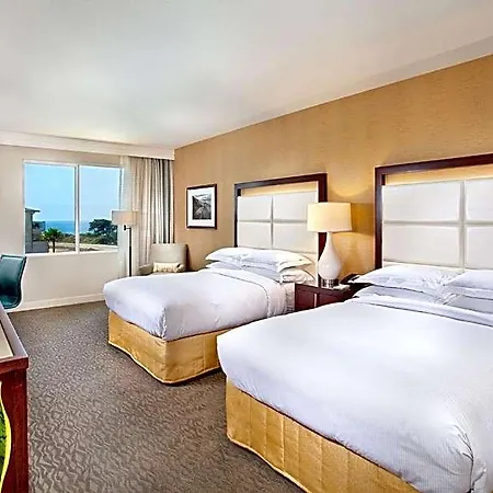 Resort Cape Rey Beach, A Hilton &