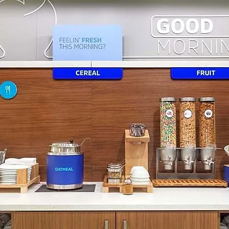 Hotel Express & By Ihg