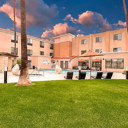 Express & By Ihg Hotel