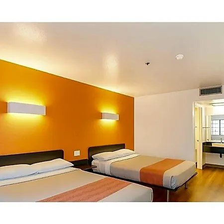 6-carlsbad, Ca Hotel