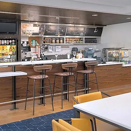 Hotel Courtyard By Marriott San Diego 3*